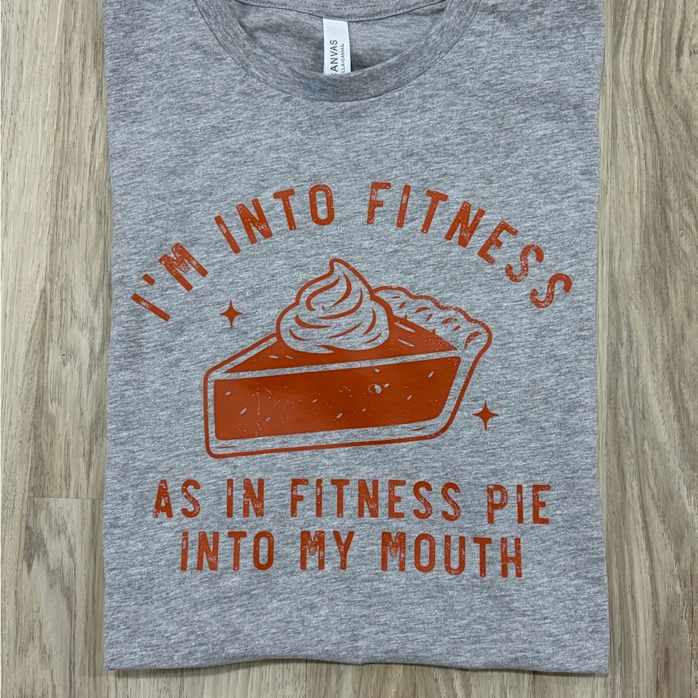 Gray T-Shirt with funny Pie Graphic